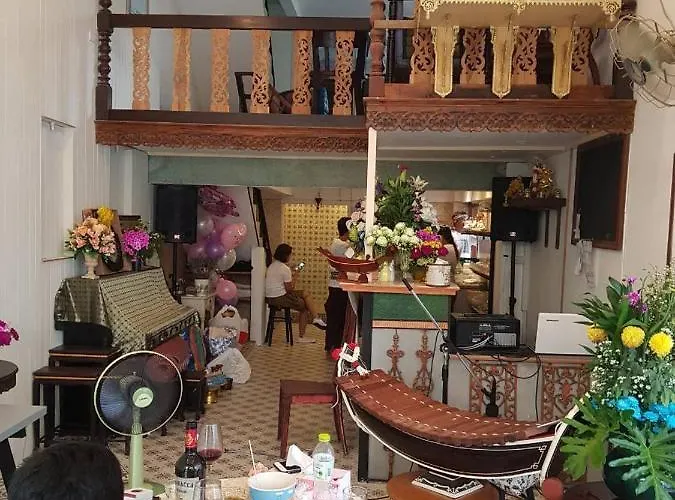 Albergue The History & Thai Restaurant Banguecoque